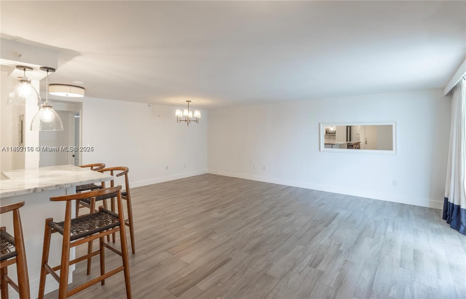 6061 Collins Ave # 7D, Miami Beach FL 33140 — 11