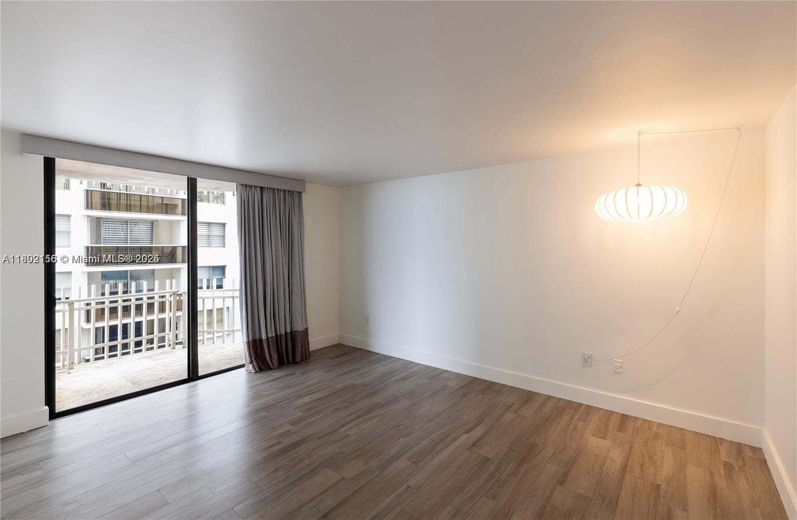 6061 Collins Ave # 7D, Miami Beach FL 33140 — 25
