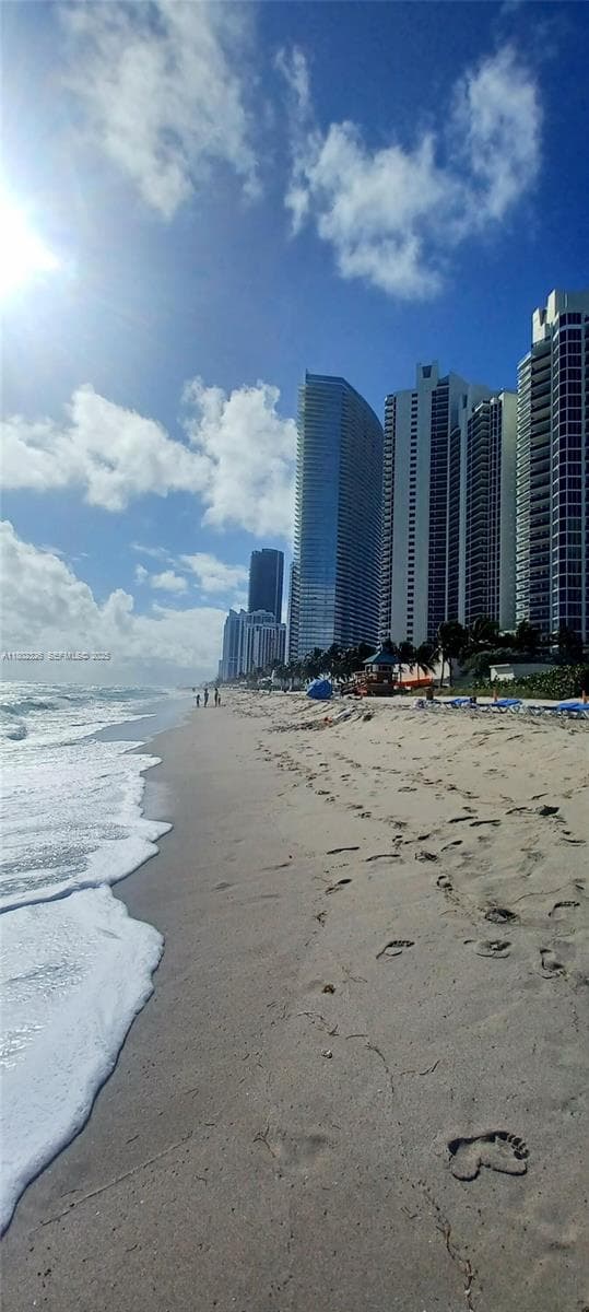 19201 Collins Ave # 1105, Sunny Isles Beach FL 33160 — 22