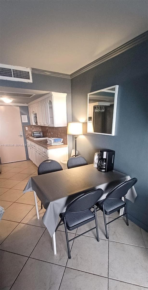 19201 Collins Ave # 1105, Sunny Isles Beach FL 33160 — 11