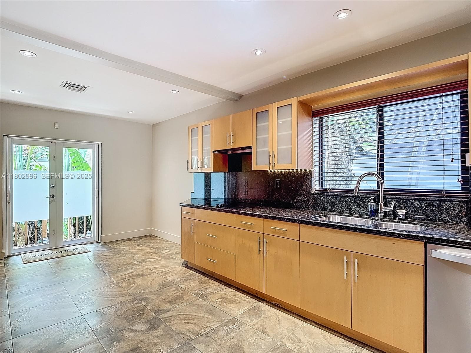 2810 Crystal Ct, Miami FL 33133 — 6