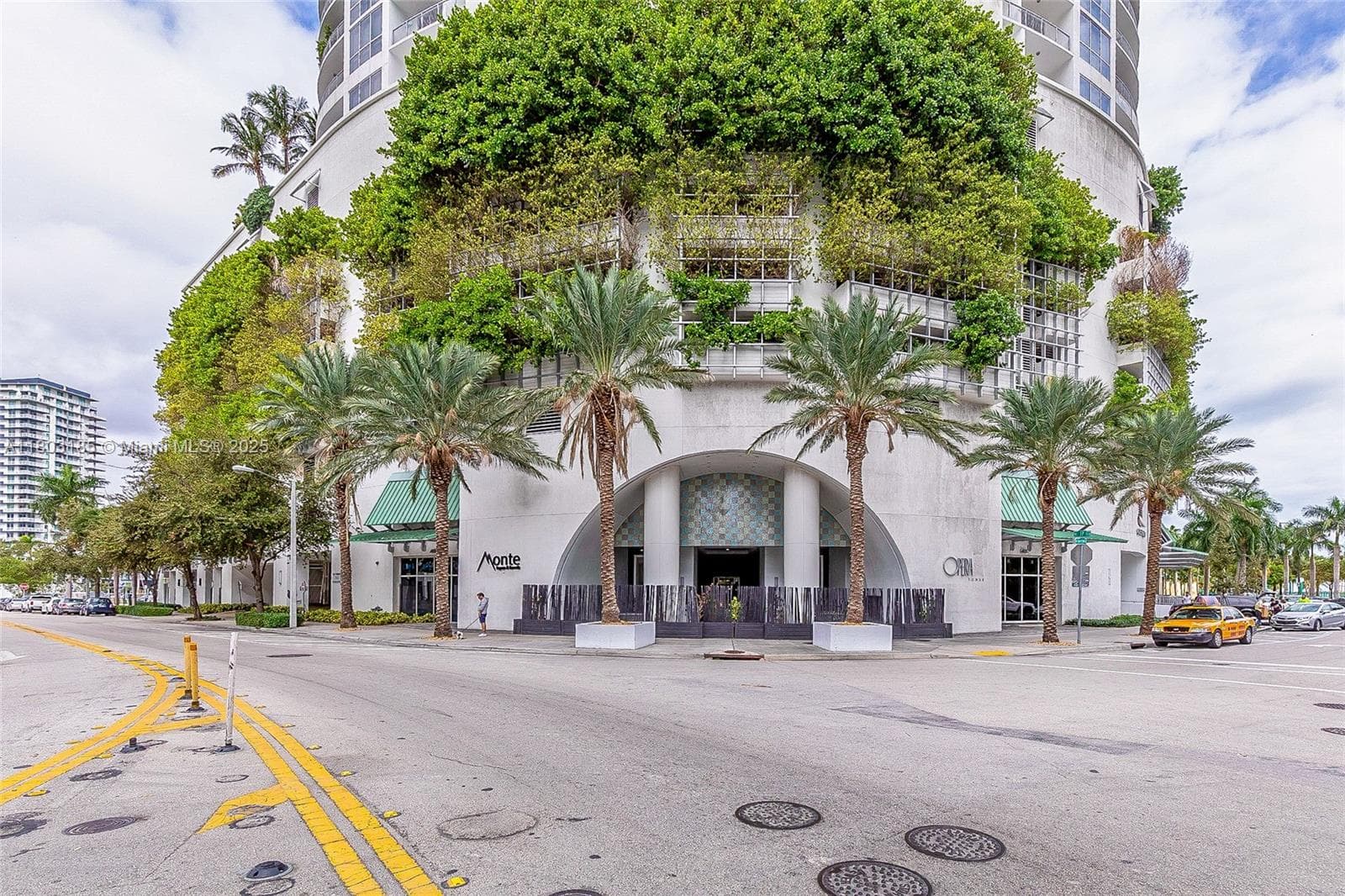 1750 N Bayshore Dr # 3308, Miami FL 33132 — 22