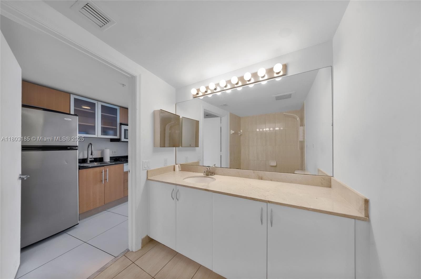1750 N Bayshore Dr # 3308, Miami FL 33132 — 14