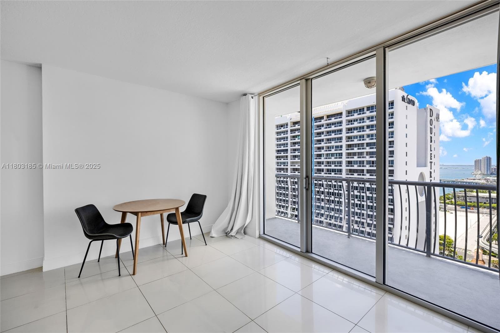 1750 N Bayshore Dr # 3308, Miami FL 33132 — 19