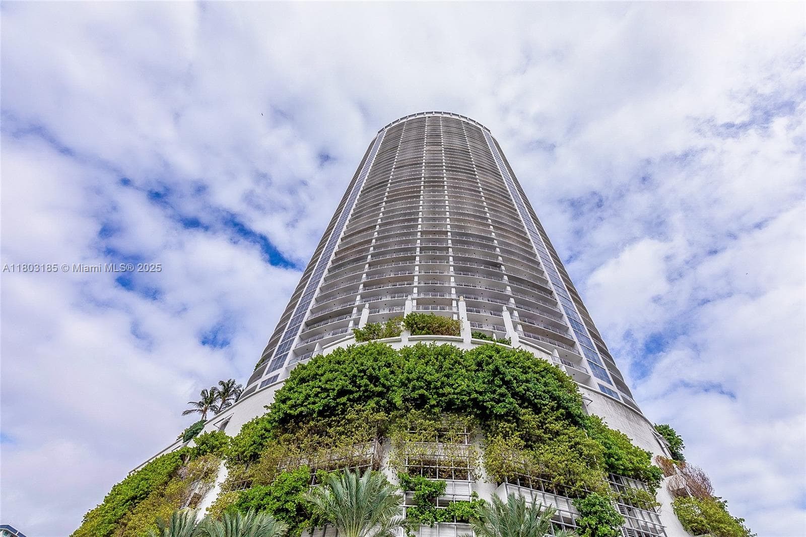 1750 N Bayshore Dr # 3308, Miami FL 33132 — 21