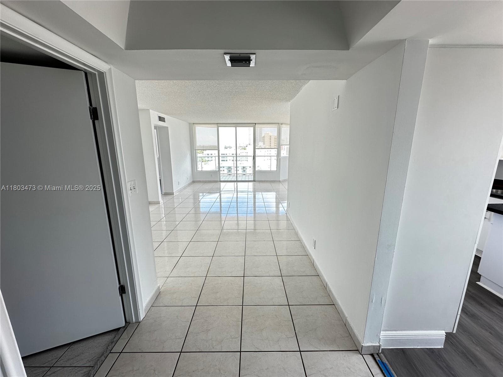 King David Towers Condo, Miami Beach, FL — 1