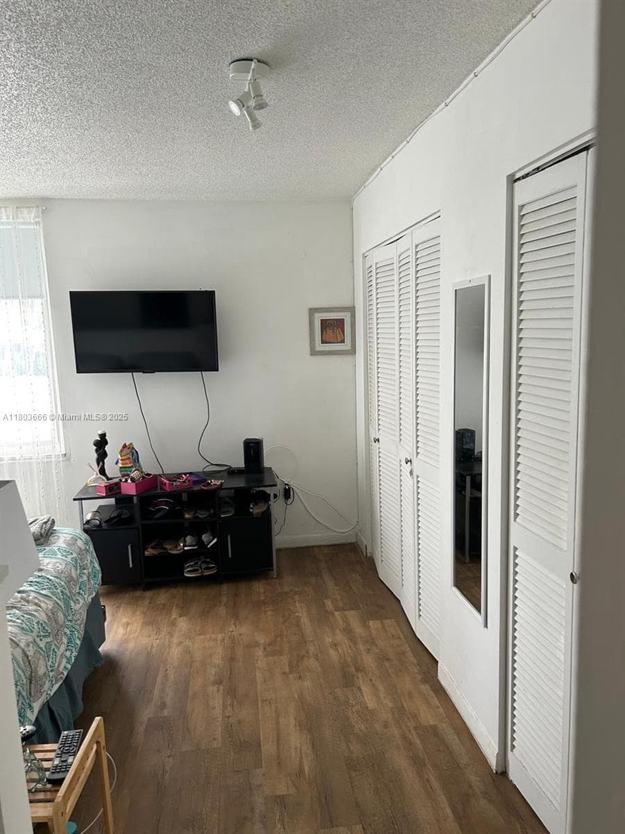 250 180th Dr # 108, Sunny Isles Beach FL 33160 — 9