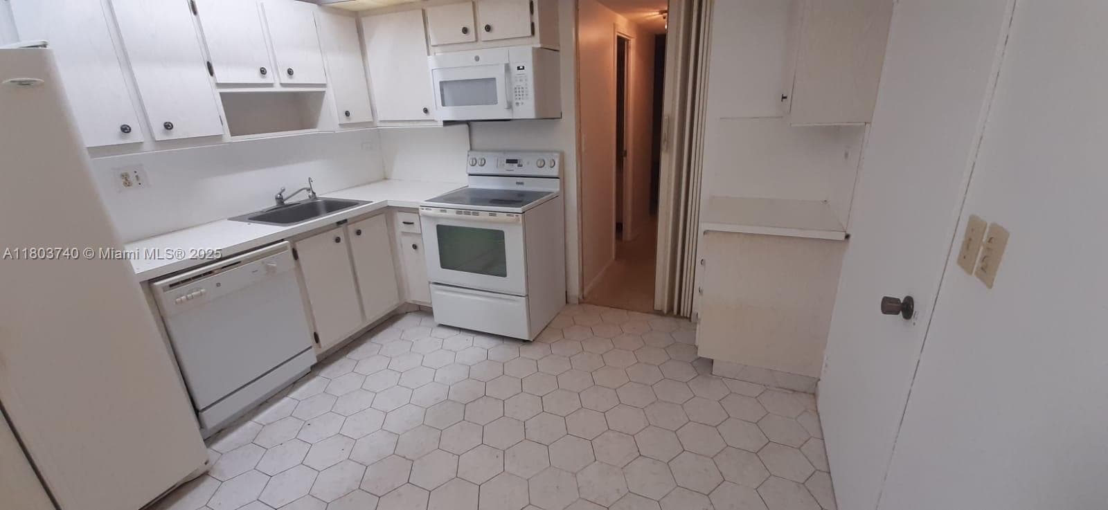 251 174th St # 1711, Sunny Isles Beach FL 33160 — 15