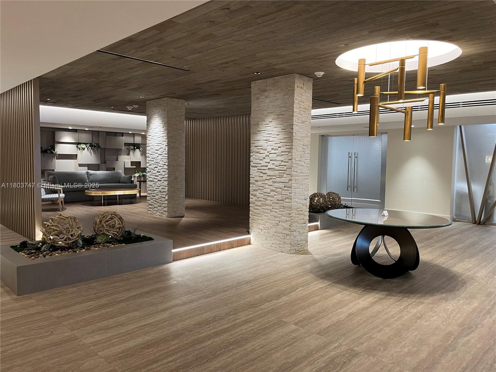 2301 Collins Ave # 731, Miami Beach FL 33139 — 24