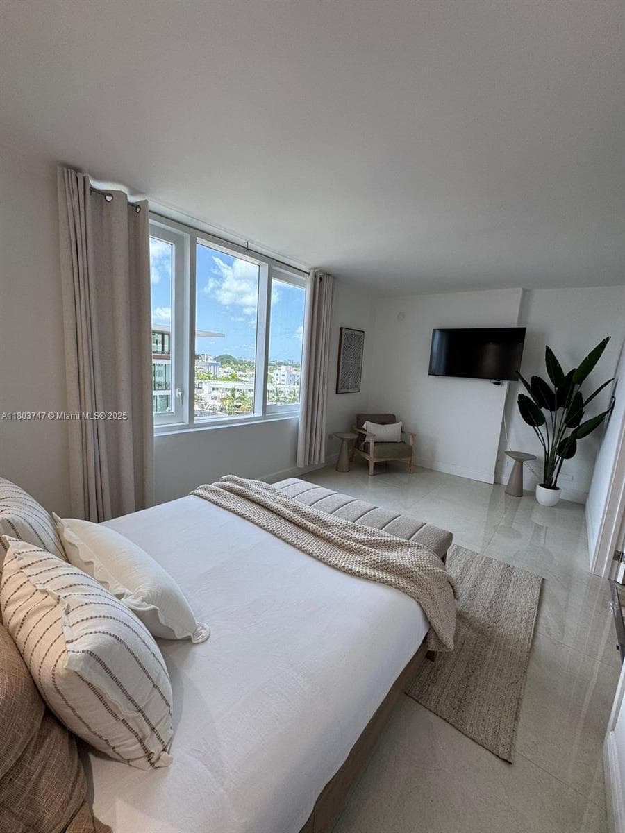 2301 Collins Ave # 731, Miami Beach FL 33139 — 11