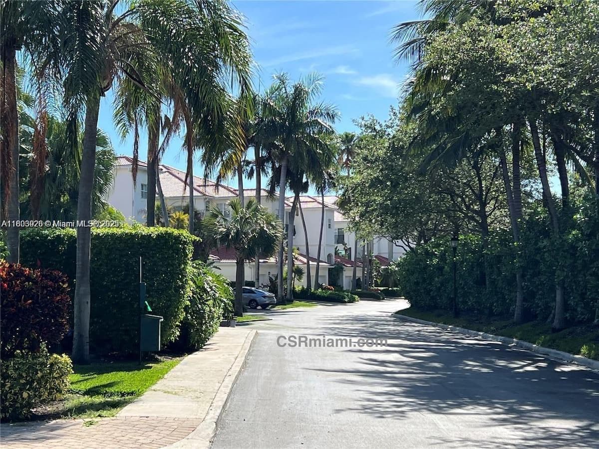 3255 NE 184th # 12206, Aventura FL 33160 — 49