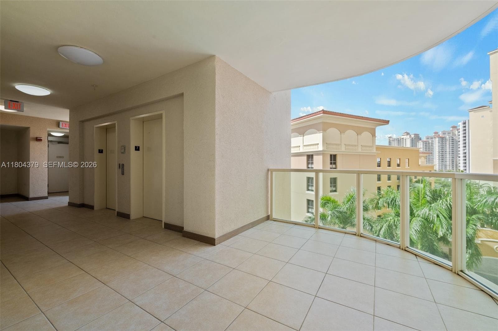 3330 NE 190th St # 717, Aventura FL 33180 — 27