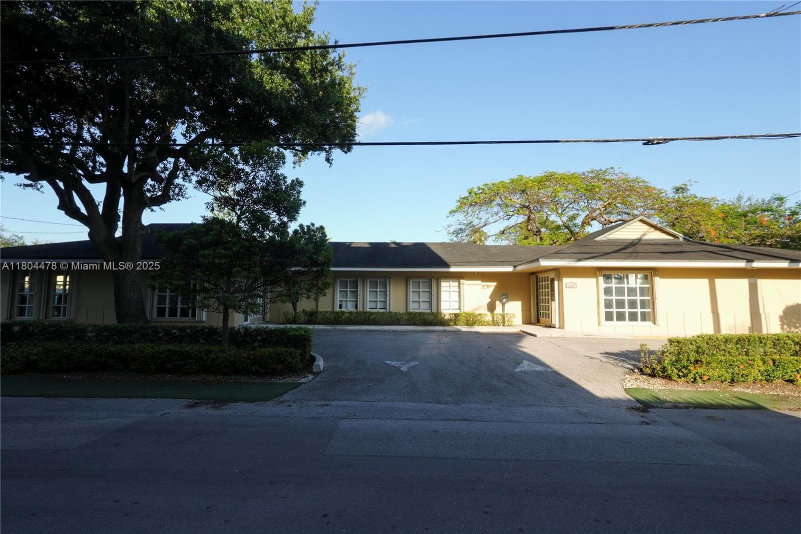8125 SW 120th St, Pinecrest FL 33156 — 3