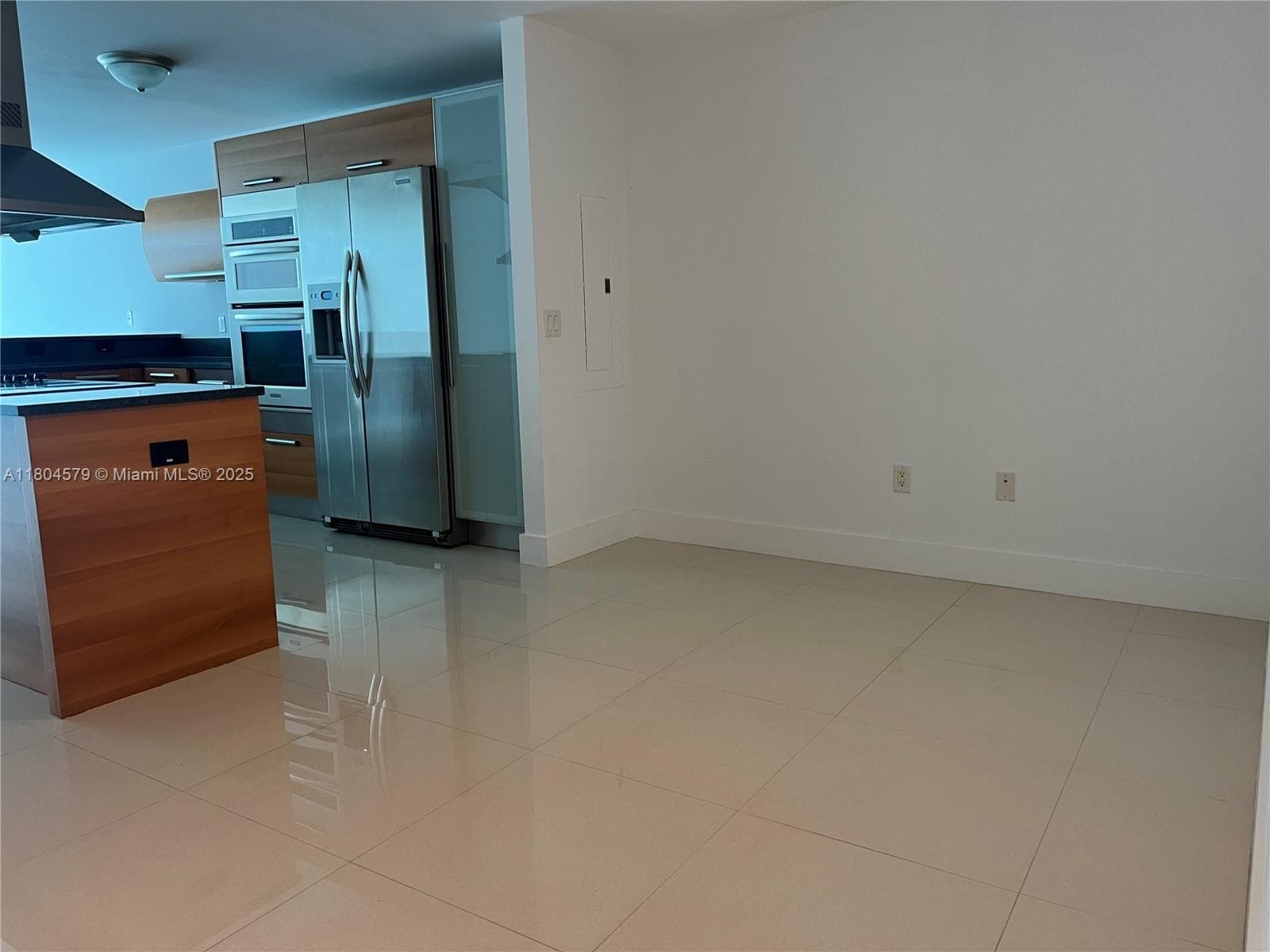 2950 NE 188th St # 444, Aventura FL 33180 — 7