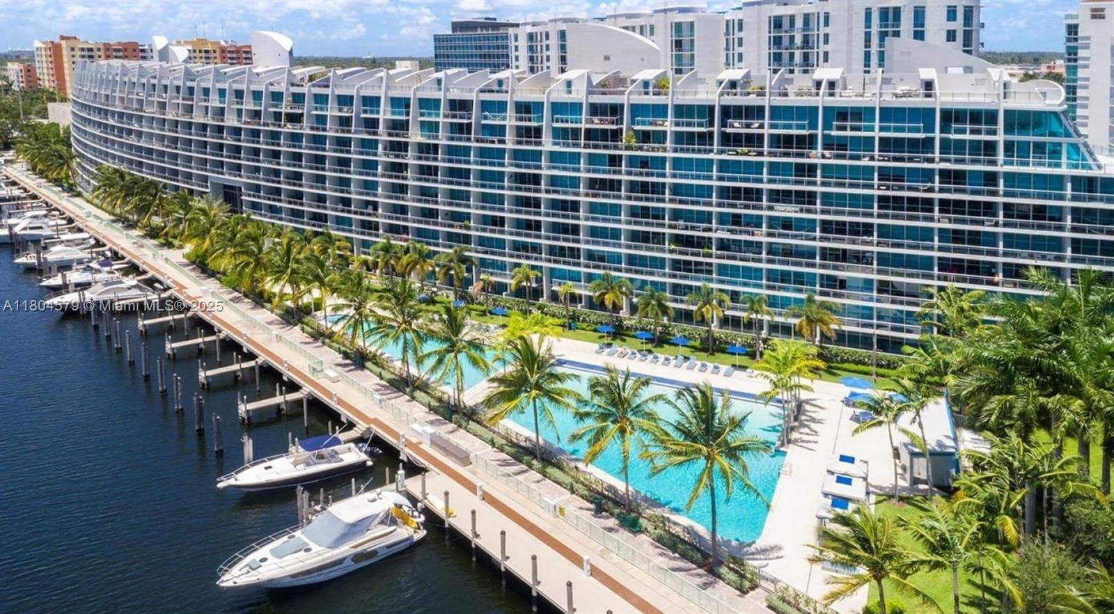 2950 NE 188th St # 444, Aventura FL 33180 — 3