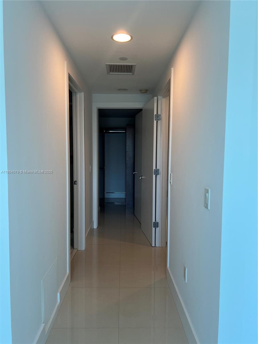 2950 NE 188th St # 444, Aventura FL 33180 — 15
