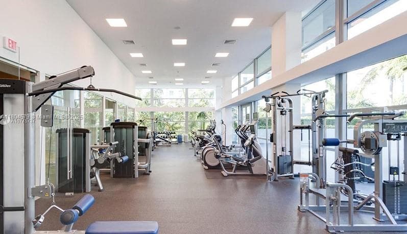 2950 NE 188th St # 444, Aventura FL 33180 — 29