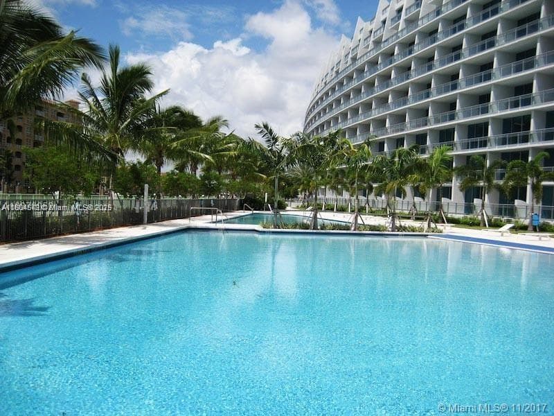 2950 NE 188th St # 444, Aventura FL 33180 — 25