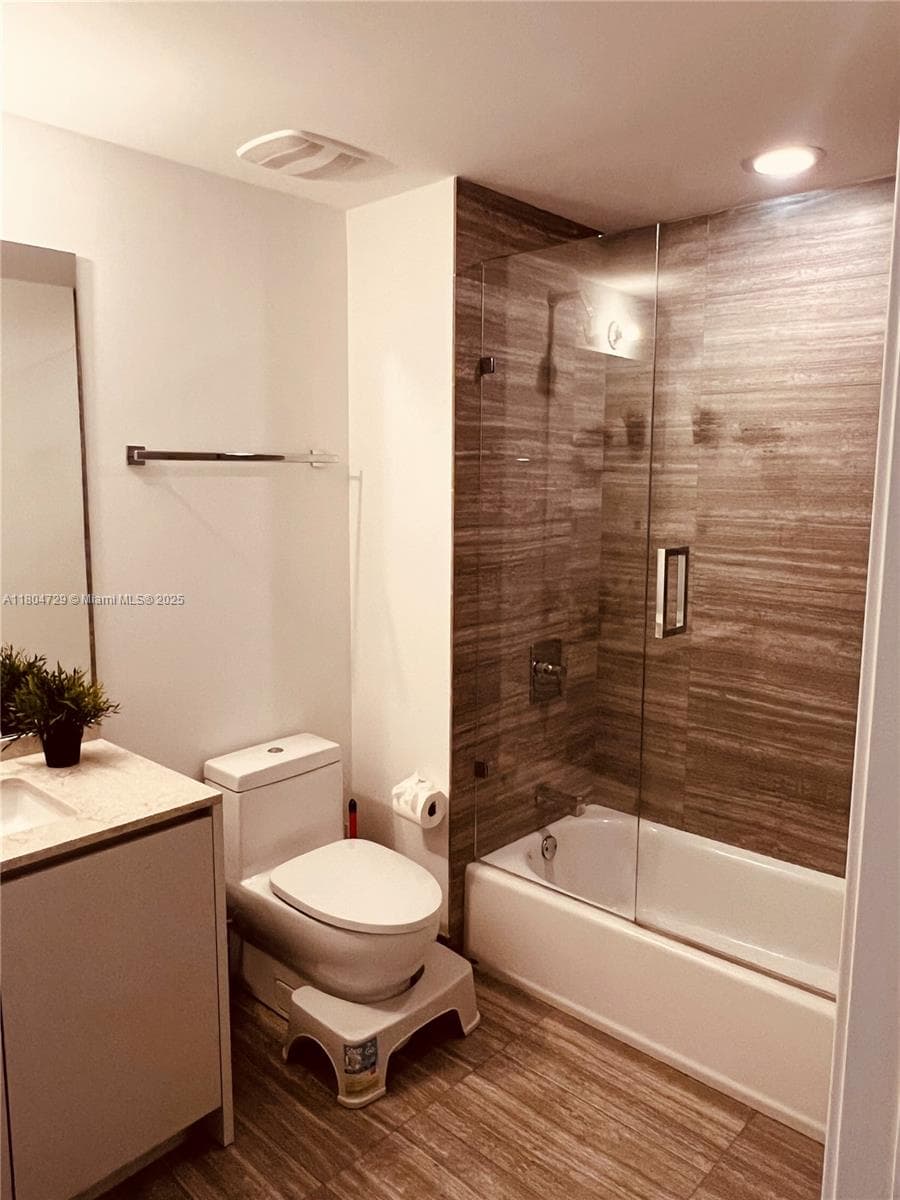 1010 Brickell Ave # 2710, Miami FL 33131 — 6