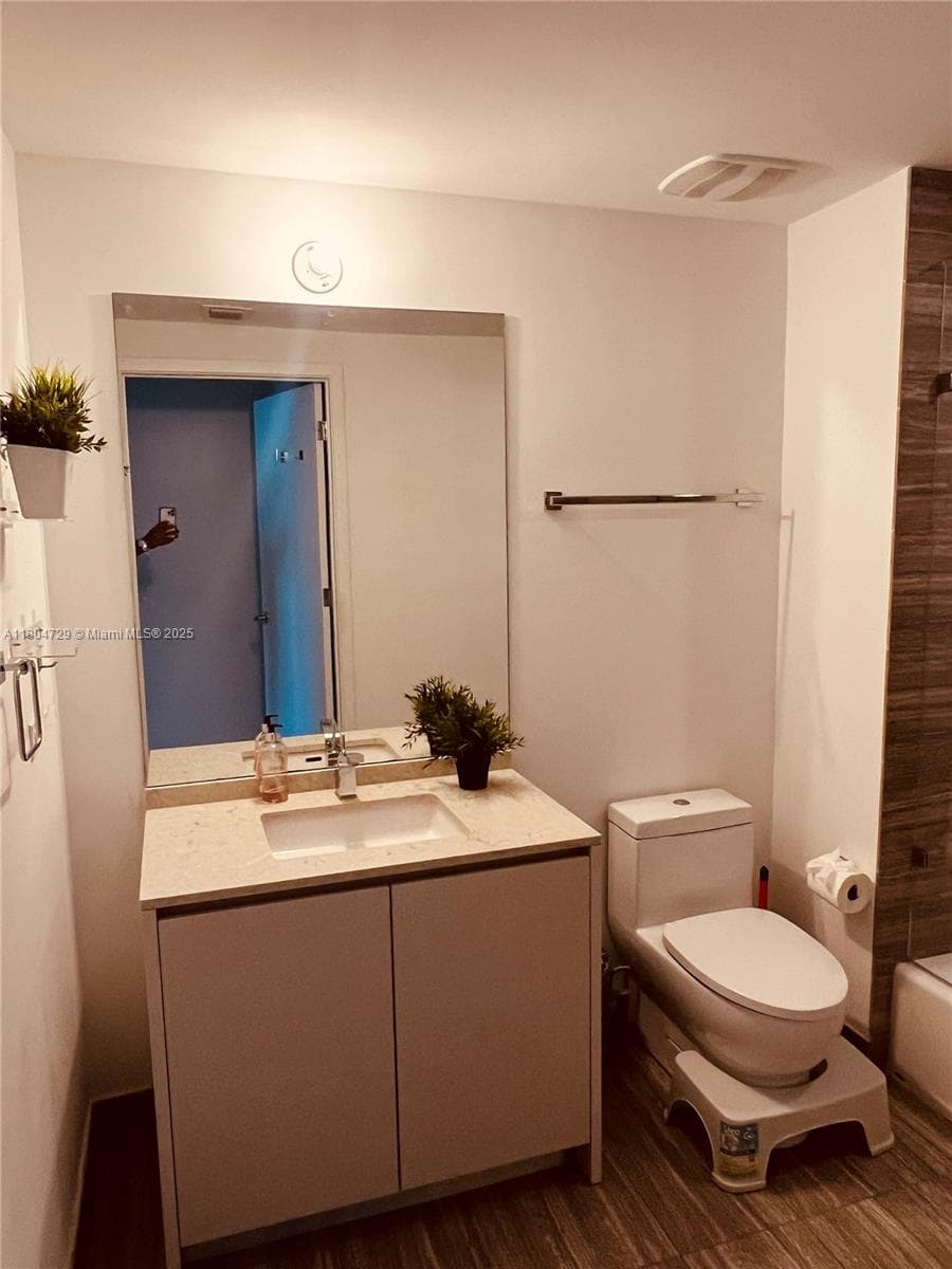 1010 Brickell Ave # 2710, Miami FL 33131 — 7
