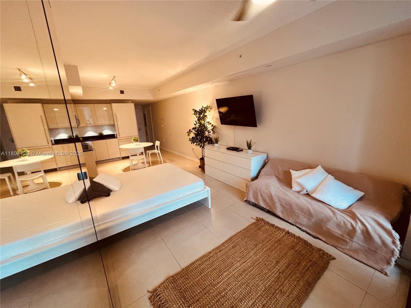 1010 Brickell Ave # 2710, Miami FL 33131 — 15