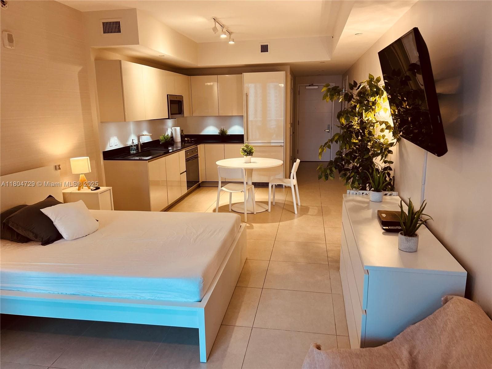 1010 Brickell Ave # 2710, Miami FL 33131 — 11