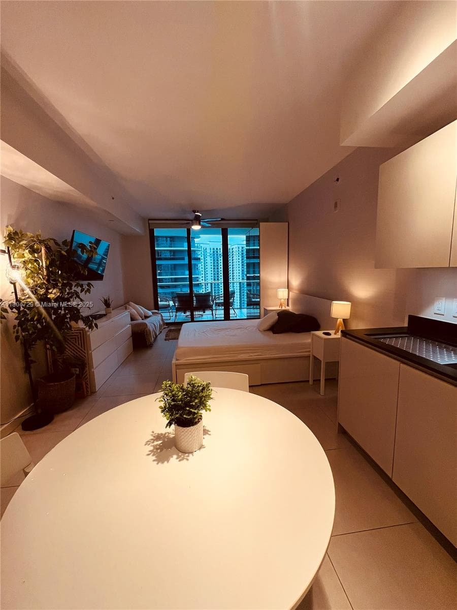 1010 Brickell Ave # 2710, Miami FL 33131 — 8