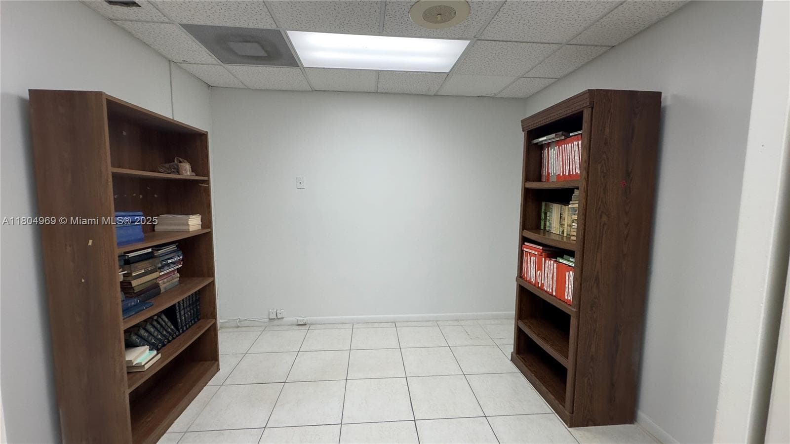 8315 SW 24th St # B, Miami FL 33155 — 8