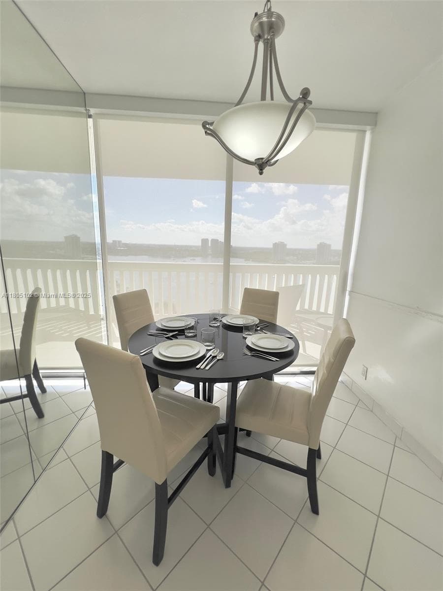 1000 W Island Blvd # 2412, Aventura FL 33160 — 12