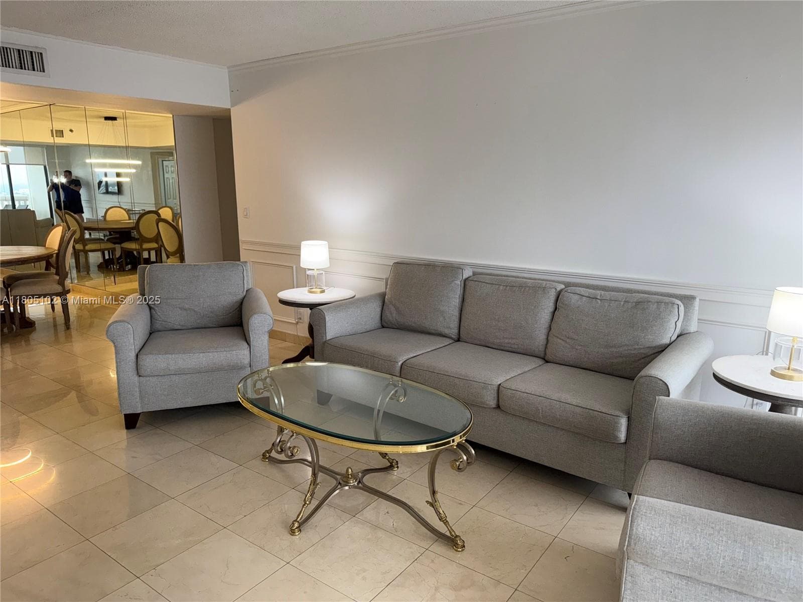 1000 W Island Blvd # 2412, Aventura FL 33160 — 3