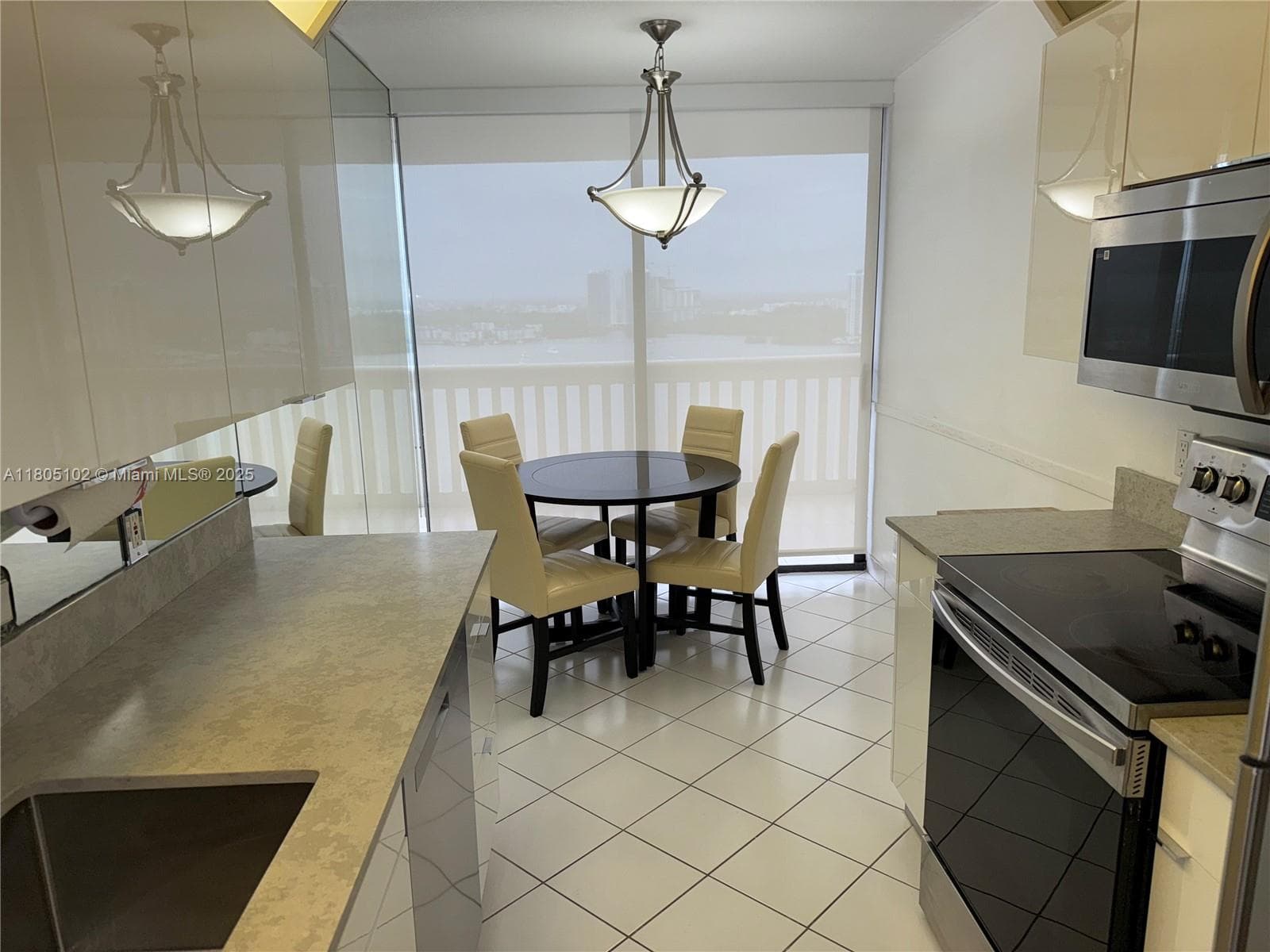 1000 W Island Blvd # 2412, Aventura FL 33160 — 10