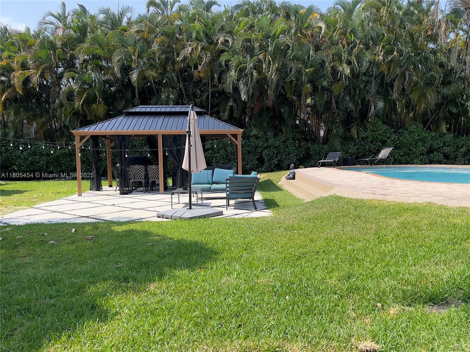 13801 NE 1st Ave, Miami FL 33161 — 9