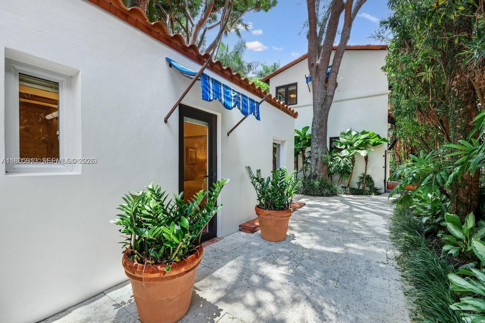 56 S Hibiscus Dr, Miami Beach FL 33139 — 25