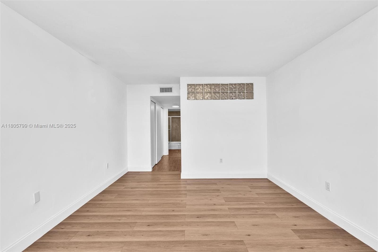 2801 NE 183rd St # 1703W, Aventura FL 33160 — 32