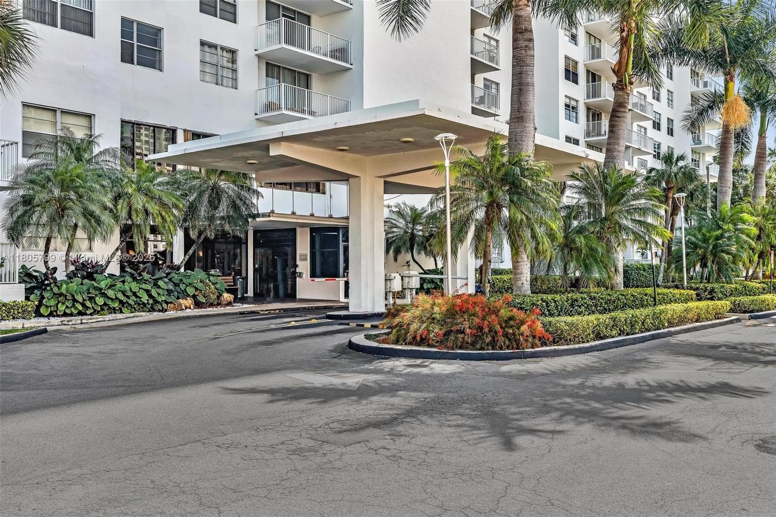 2801 NE 183rd St # 1703W, Aventura FL 33160 — 40