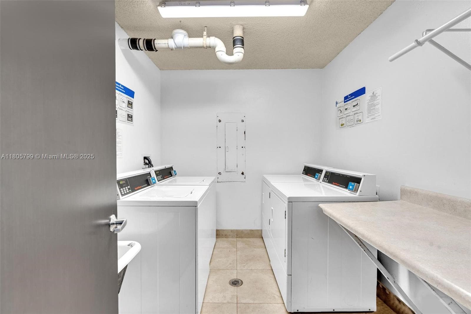 2801 NE 183rd St # 1703W, Aventura FL 33160 — 35