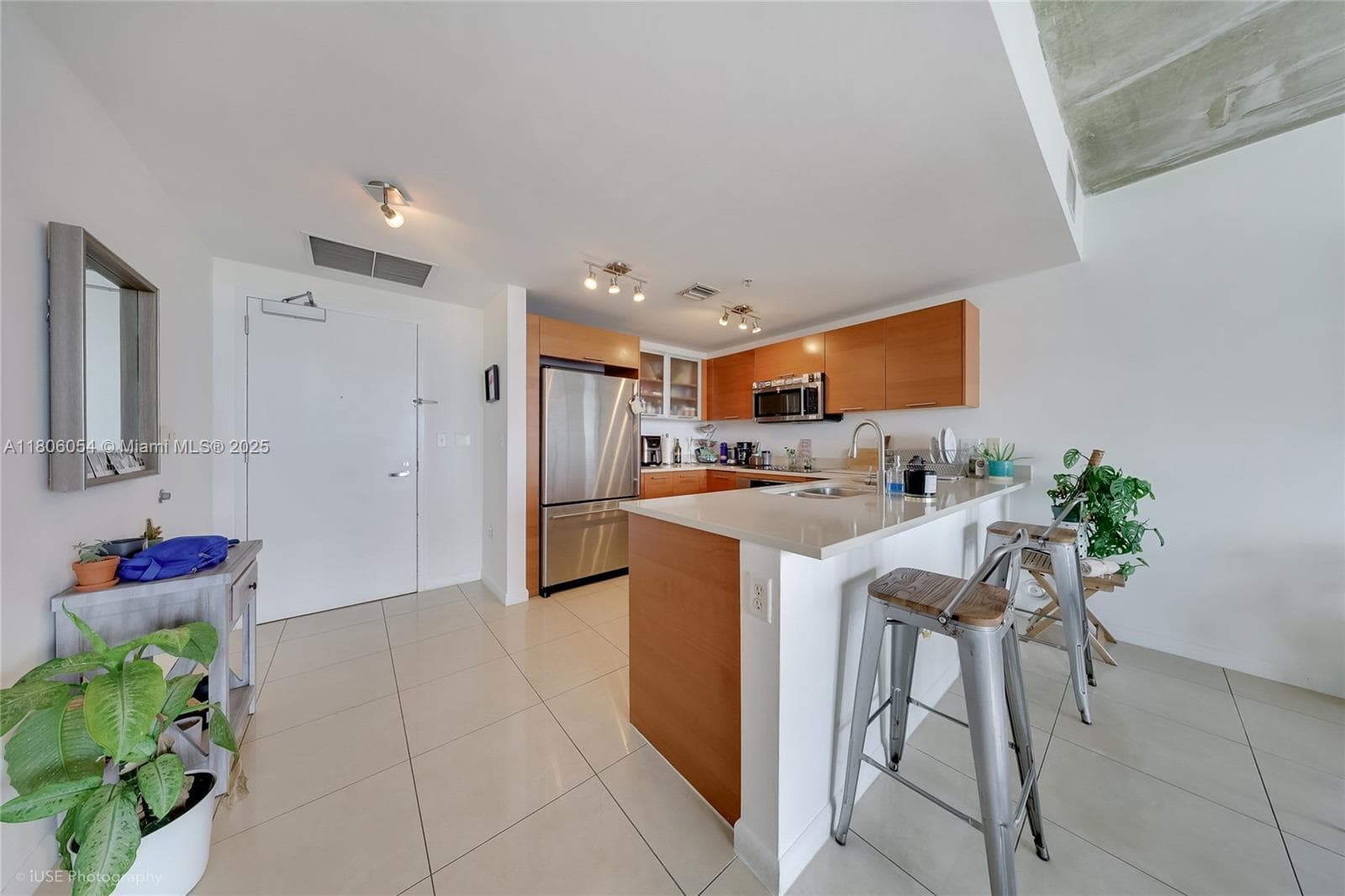 3250 NE 1st Ave # 1007, Miami FL 33137 — 2