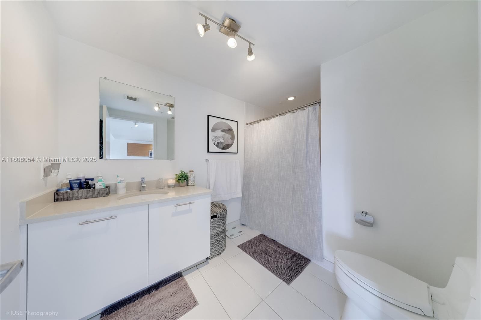 3250 NE 1st Ave # 1007, Miami FL 33137 — 10