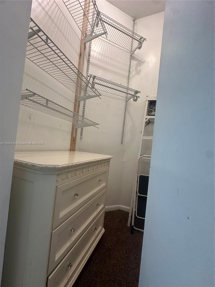 2001 Biscayne Blvd # 3503, Miami FL 33137 — 28