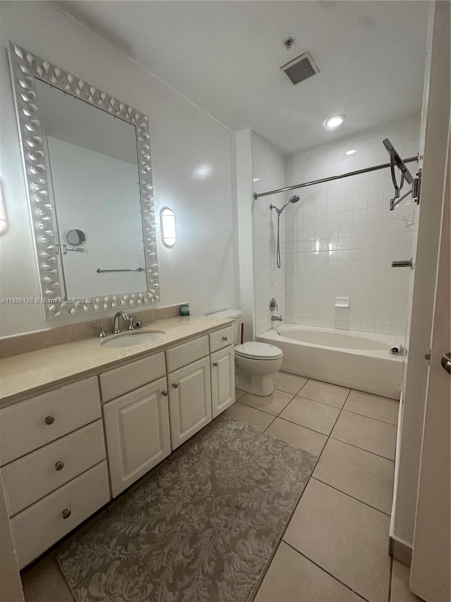 2001 Biscayne Blvd # 3503, Miami FL 33137 — 20