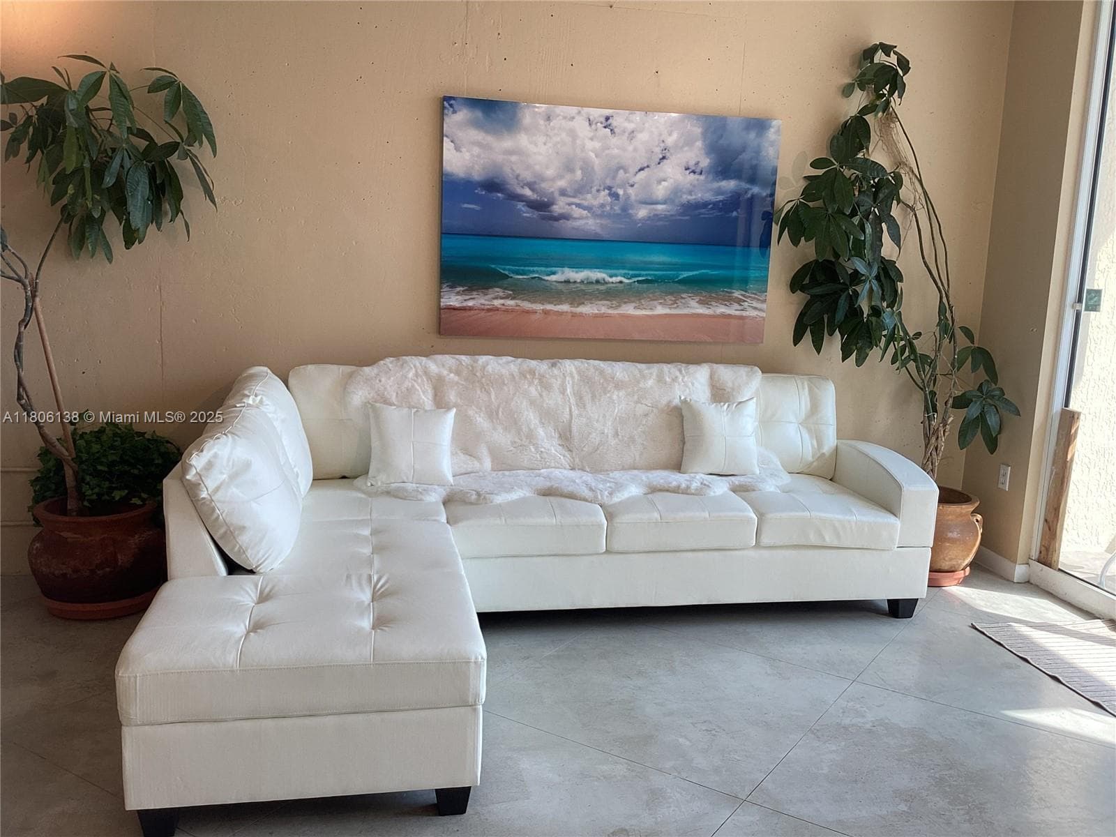 2001 Biscayne Blvd # 3503, Miami FL 33137 — 11