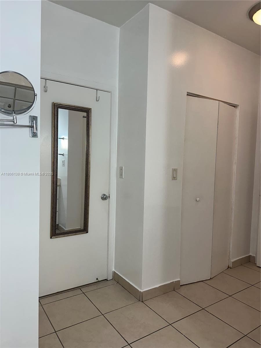 2001 Biscayne Blvd # 3503, Miami FL 33137 — 29