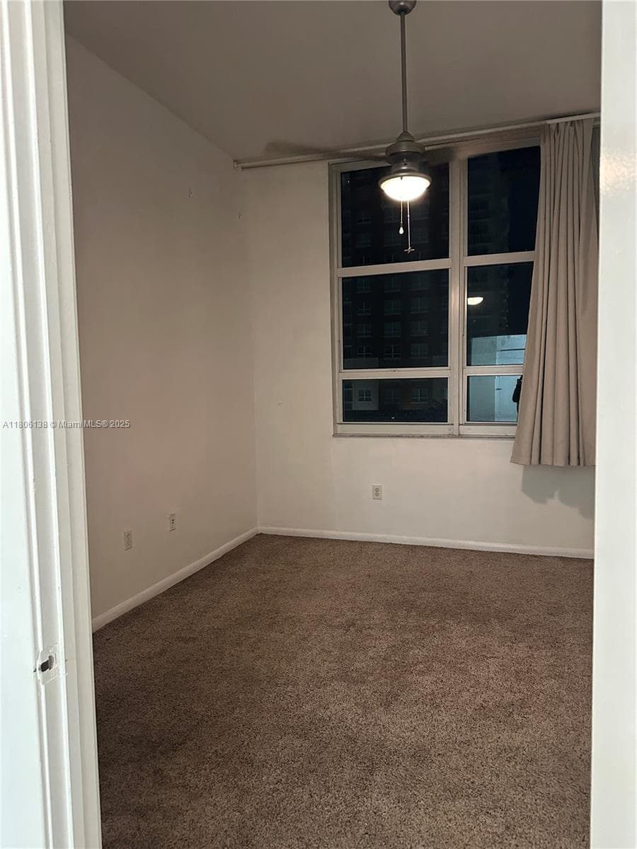 2001 Biscayne Blvd # 3503, Miami FL 33137 — 25