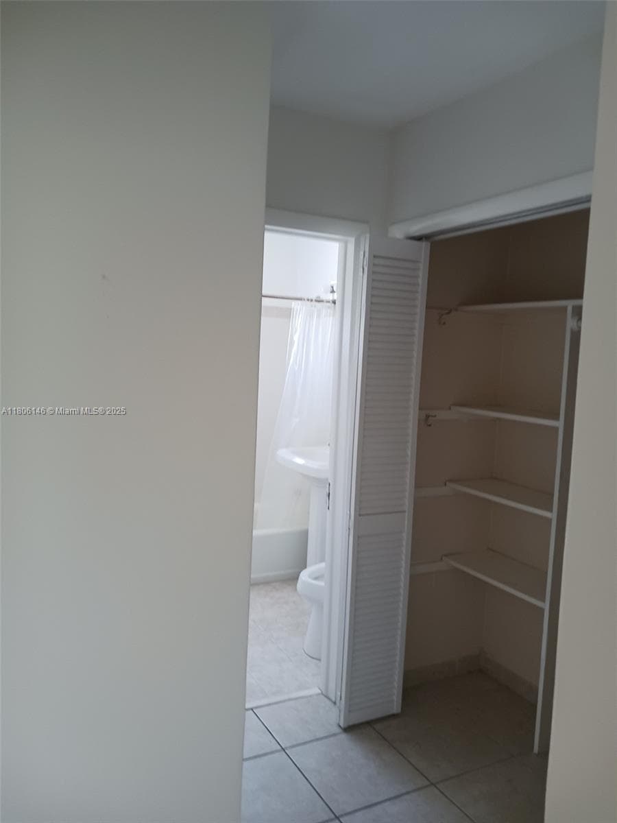 2700 NE 135th St # 30, North Miami FL 33181 — 6