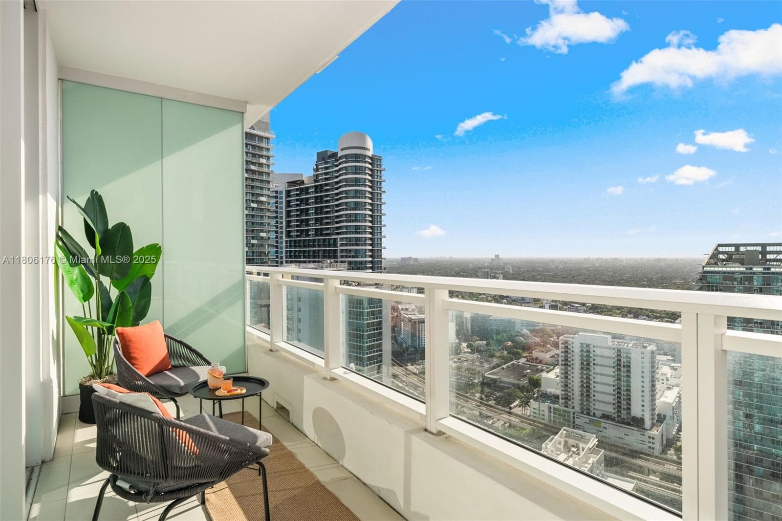 1080 Brickell Ave # 3905, Miami FL 33131 — 16