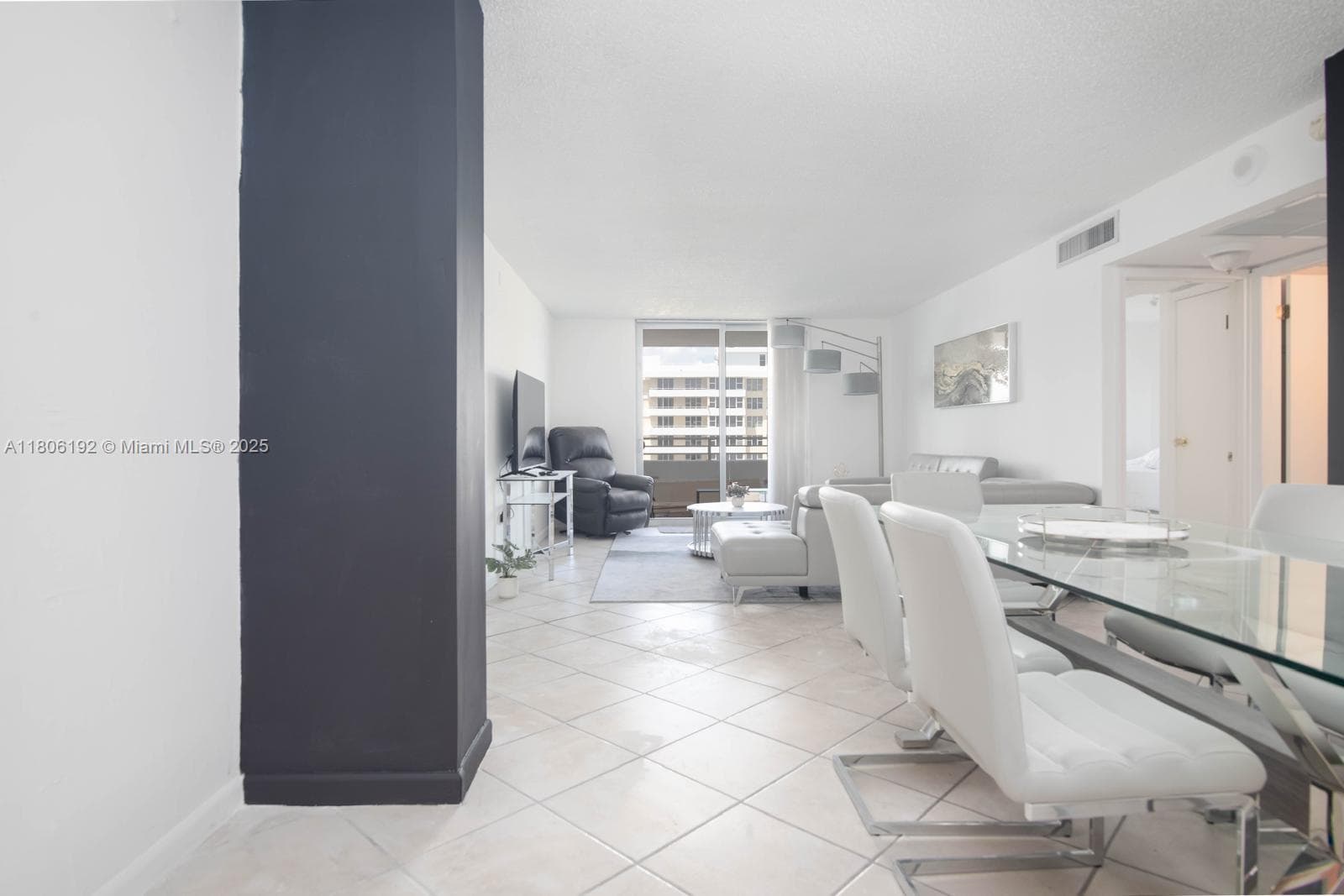 5555 Collins Ave # 14U, Miami Beach FL 33140 — 40