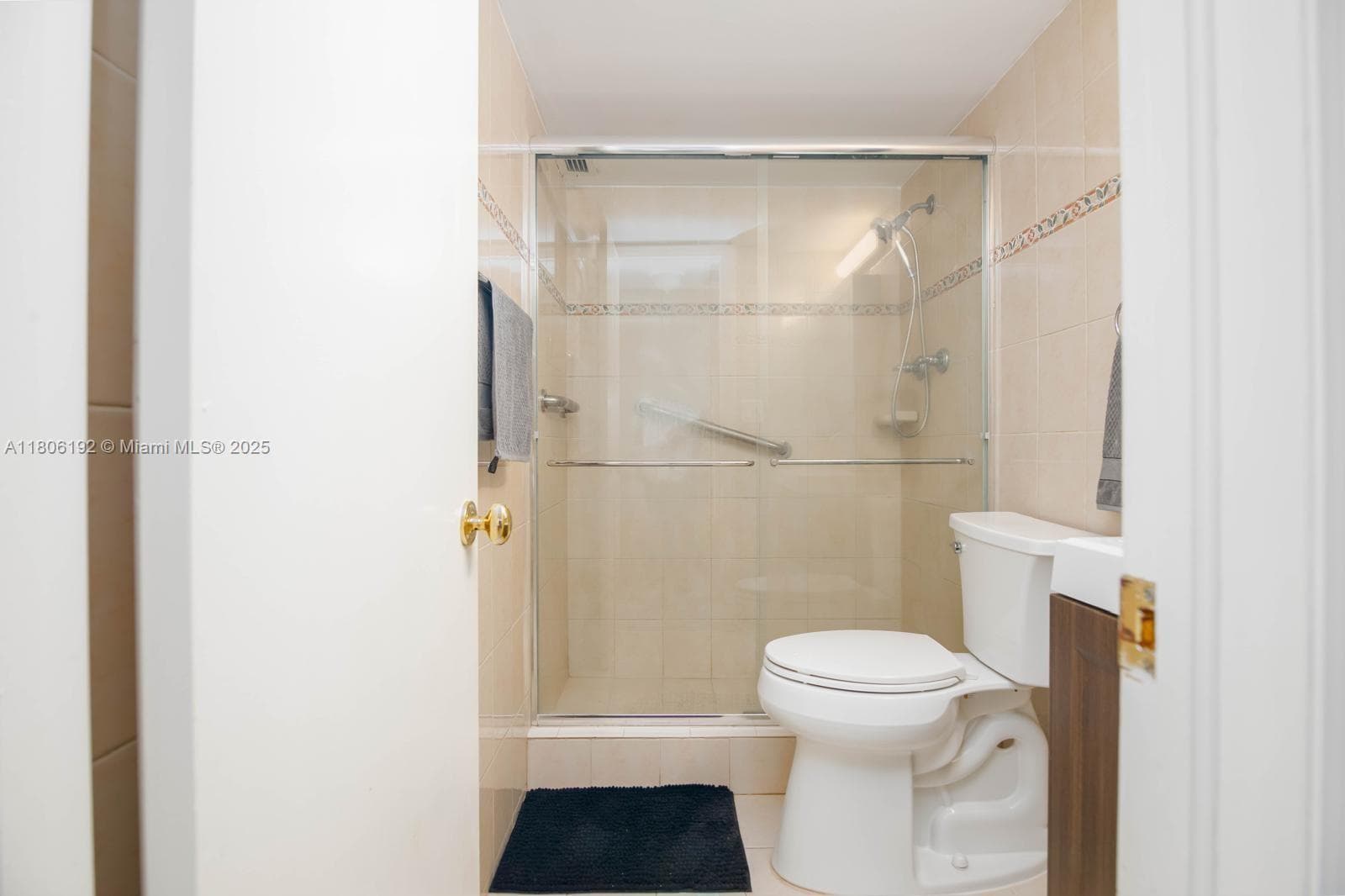 5555 Collins Ave # 14U, Miami Beach FL 33140 — 35
