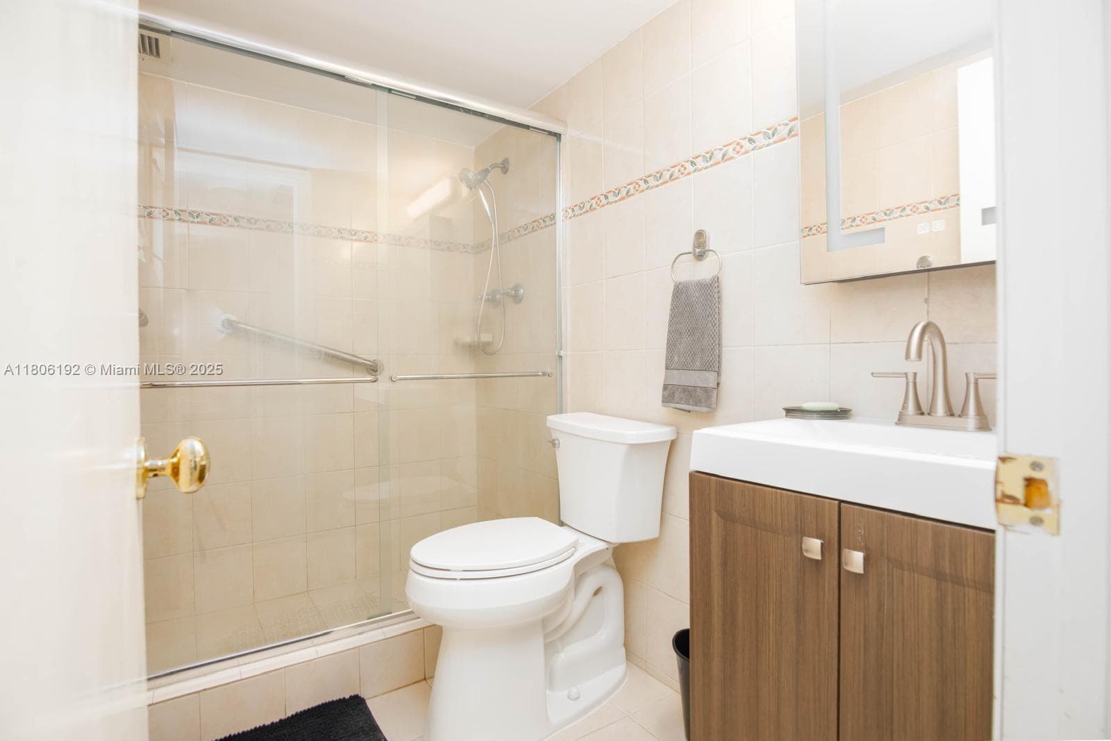 5555 Collins Ave # 14U, Miami Beach FL 33140 — 21