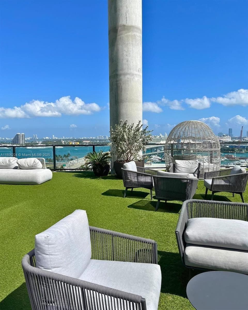 398 NE 5th St # 1619, Miami FL 33132 — 7