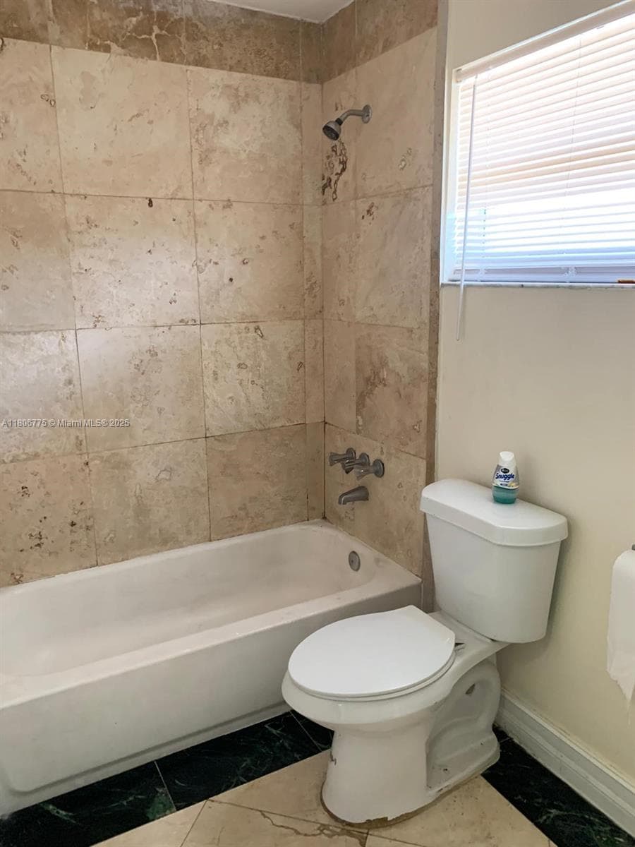 505 NW 177th St # 211, Miami Gardens FL 33169 — 5